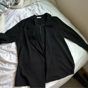 Lush oversized relaxed blazer